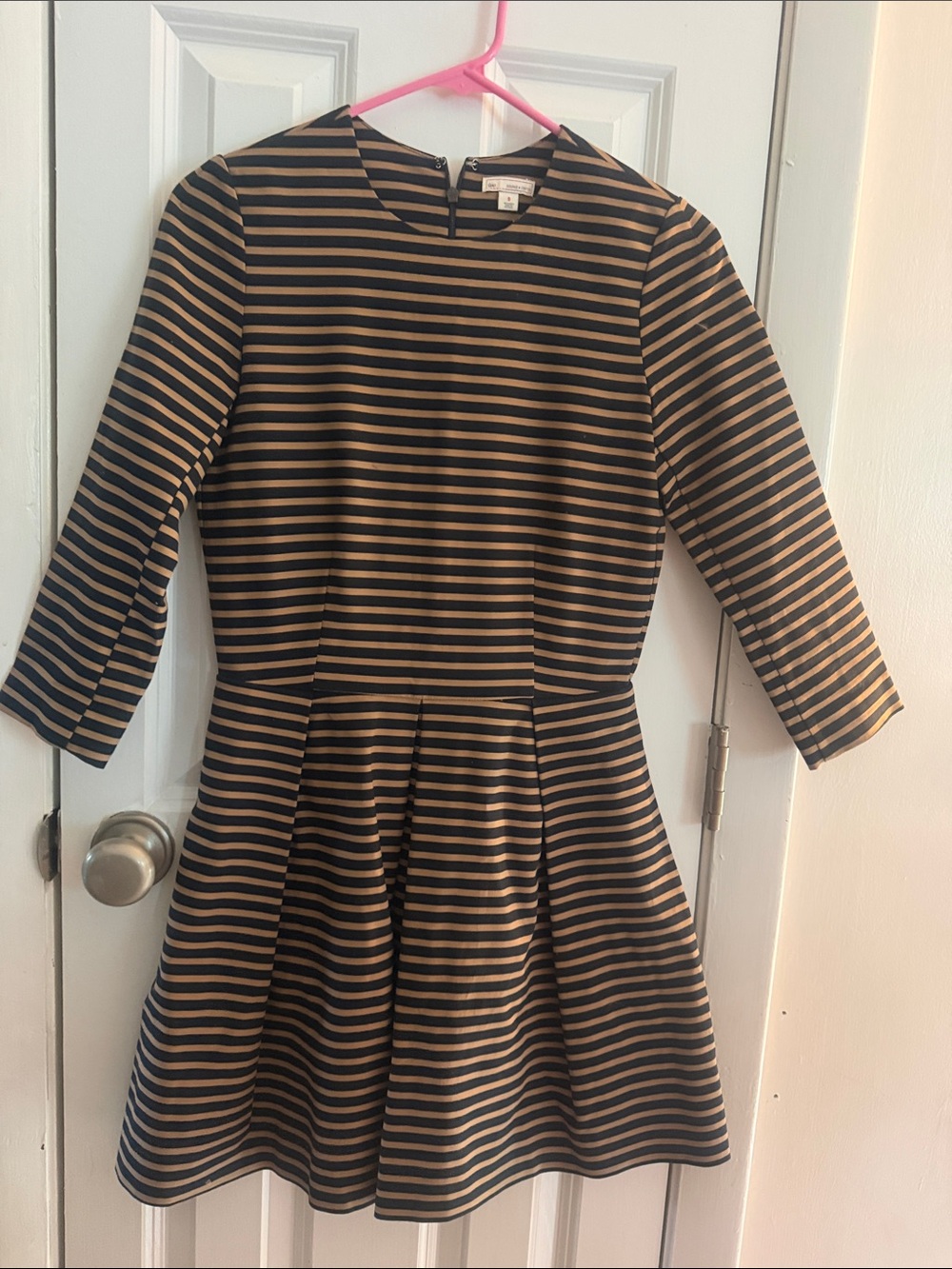 GAP Size 0 Black & Tan Striped Fit & Flare Dress 3/4 Sleeve